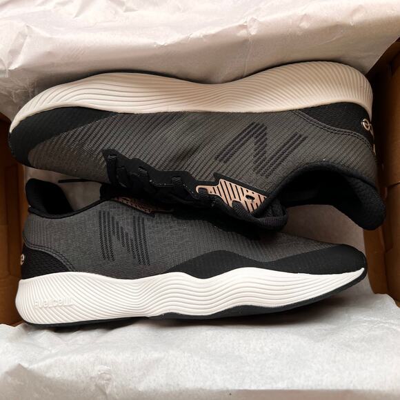 NEW BALANCE FuelCell Shift Tr V1 Cross Trainer, US8 - Picture 11 of 12